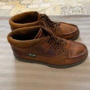 EUC Woman’s Leather High Top Eastland Loafers 9